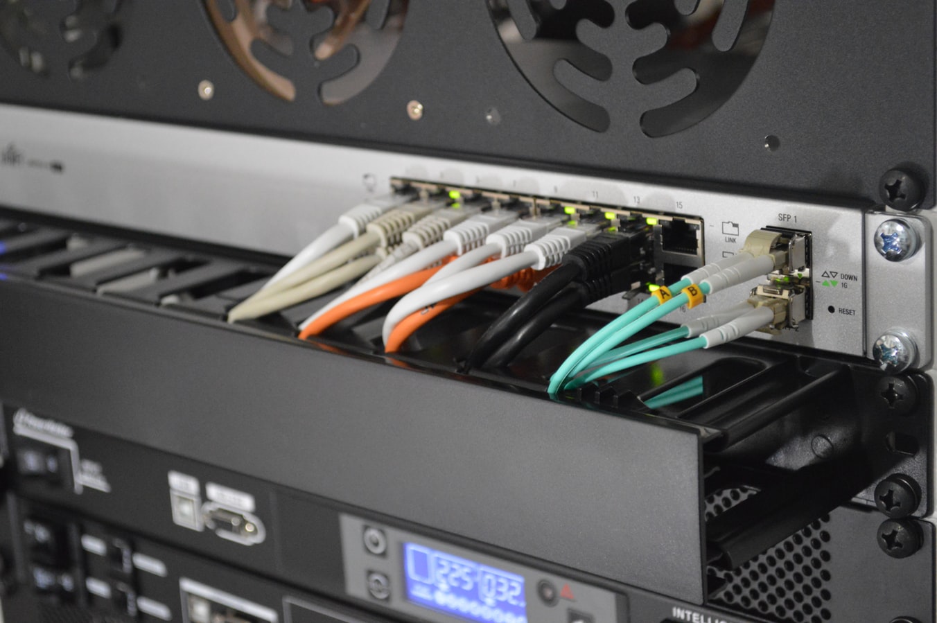 Server rack